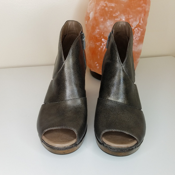 dansko delphina peep toe bootie